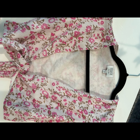 XS Hemant & Nandita crop top. Perfect summer top! - Picture 4 of 4